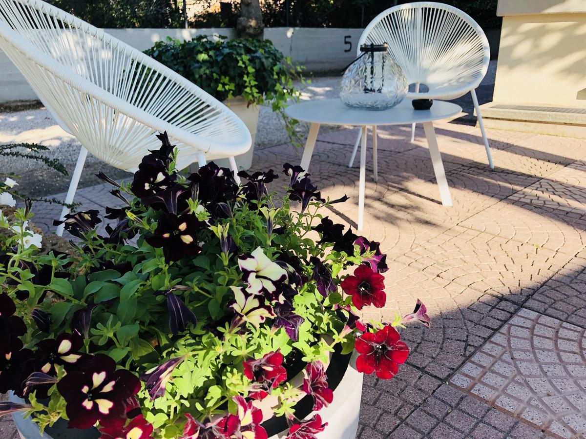 Hotel Aplo - Breakfast Experience Cervia Exterior photo